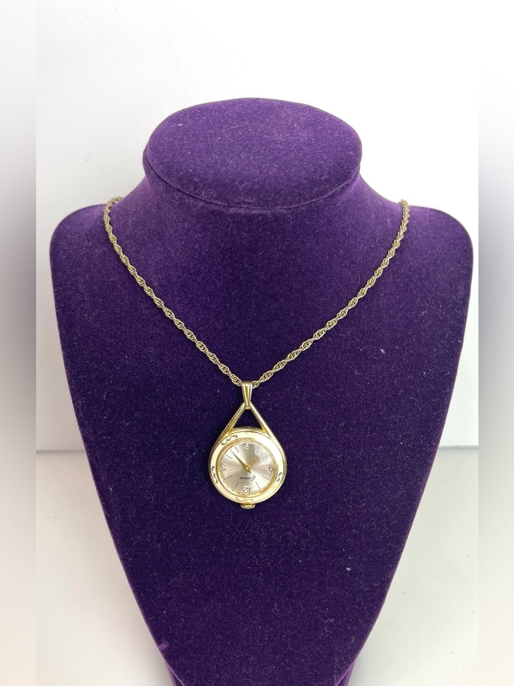 Endura Swiss Manual Wind Gold Tone Pendant Necklace Teardrop Watch